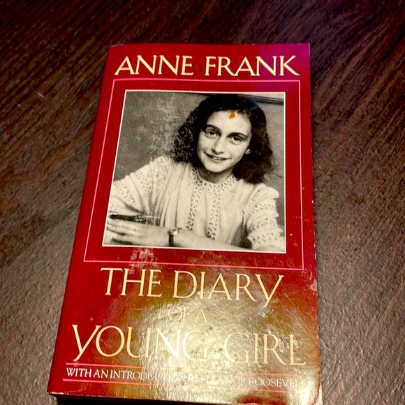 Anne frank the diary of a young girl book. - Picture 1 of 2
